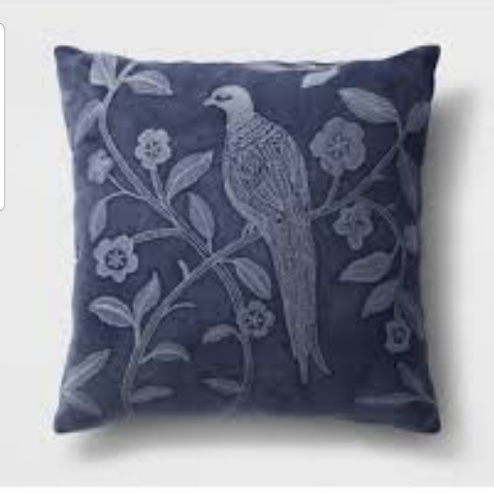 Threshold blue VELVET toss pillow - Picture 2 of 9